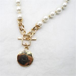 Artificial pearl high-quality texture necklace