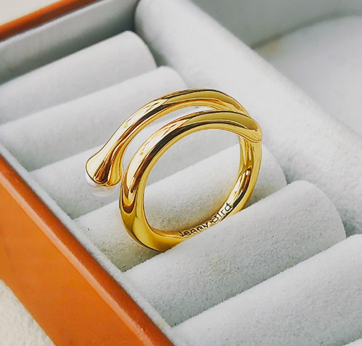 Thick and Simple Ring