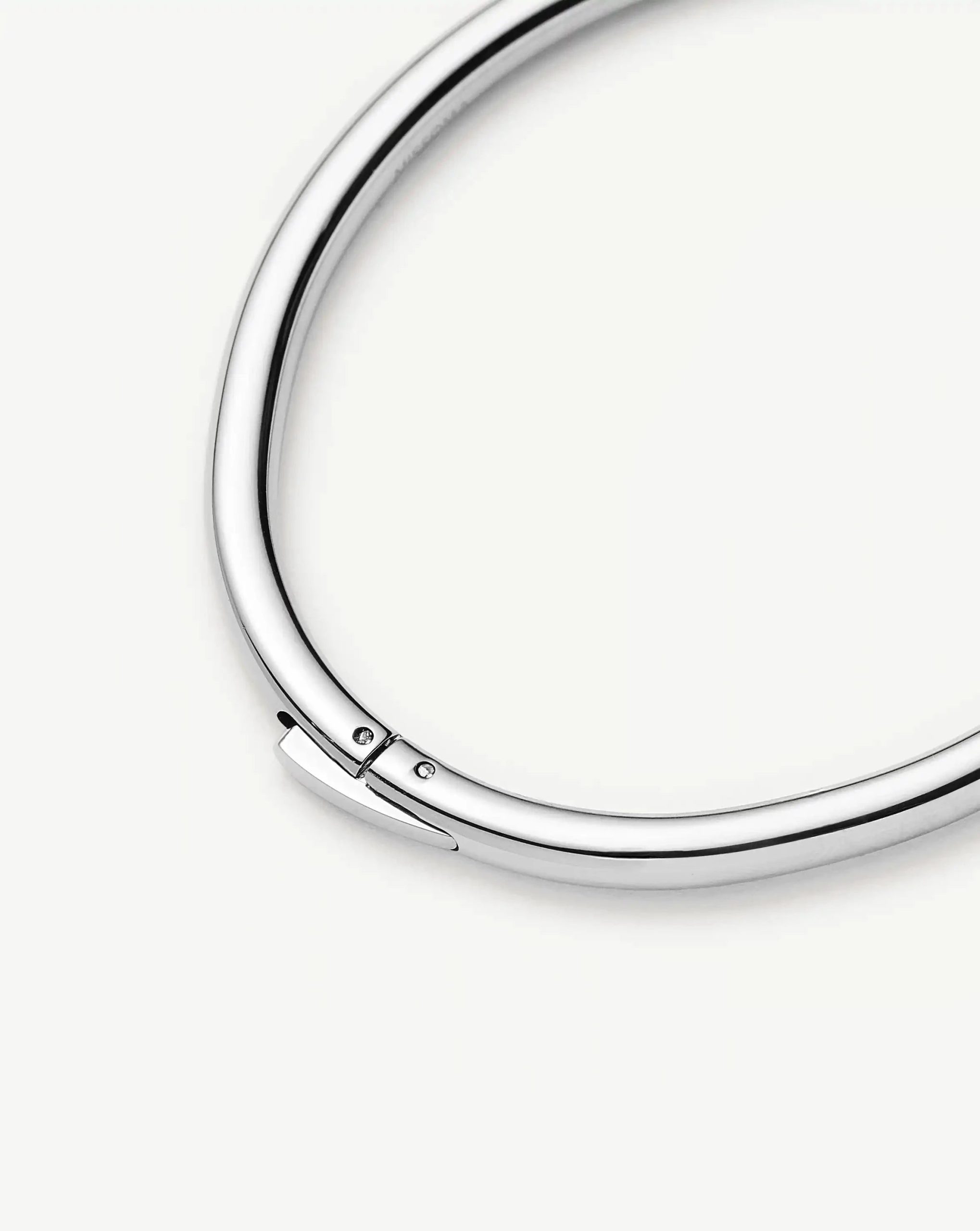 Classic Round Hinged Bangle | Platinum Plated - Image 5