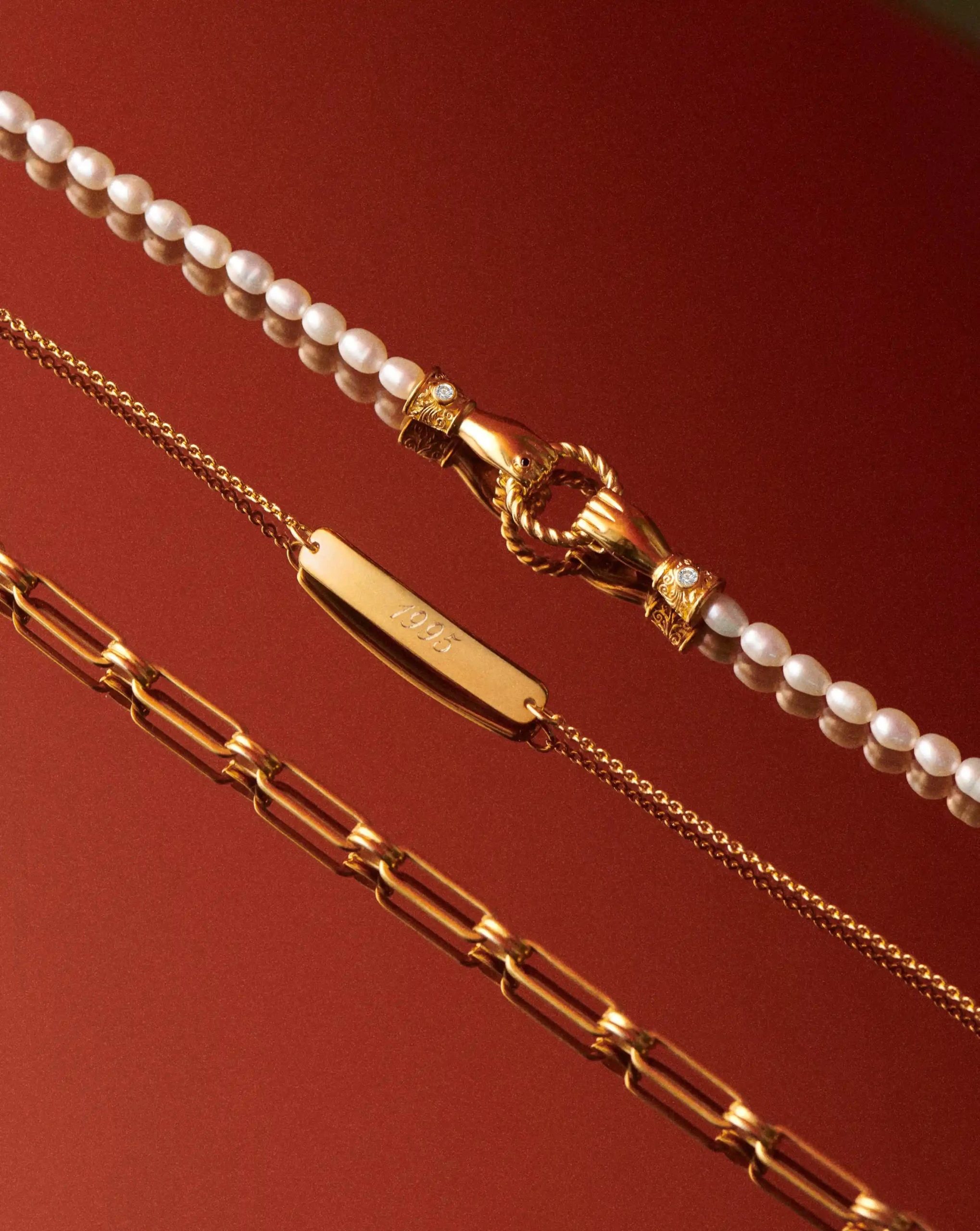 Harris Reed In Good Hands Pearl Bracelet | 18ct Gold Plated/Pearl & Black Onyx - Image 5