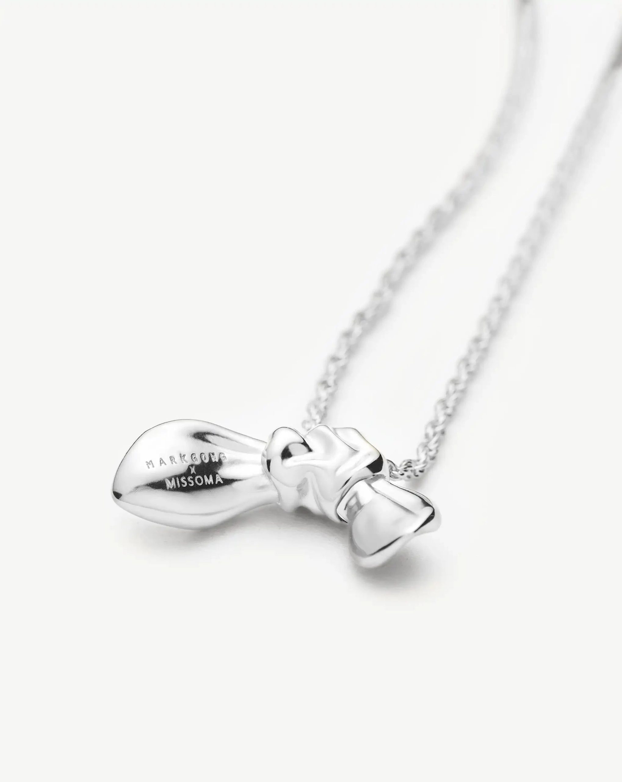 MARKGONG Bow Pendant Necklace | Silver Plated - Image 4